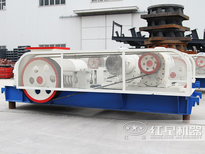 對輥式碎石機，結(jié)構(gòu)簡單應(yīng)用廣泛