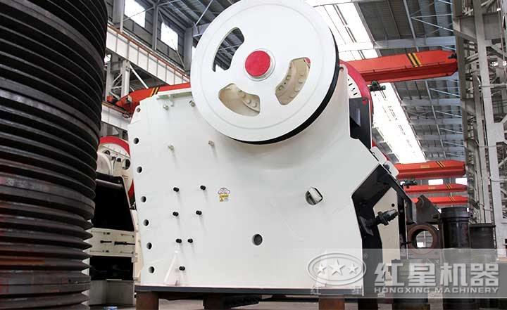PE顎式破碎機(jī)產(chǎn)量1-2200t/h，排料口10-350mm