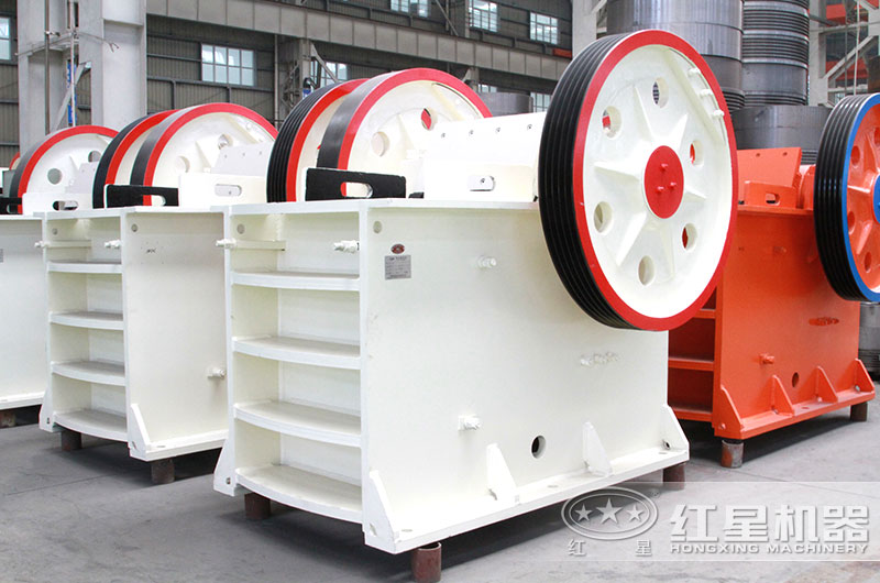 顎式破碎機-進料口大、破碎比大